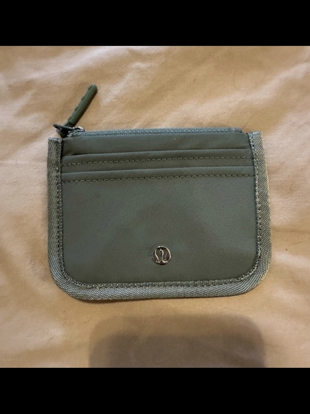 Lululemon Athletica Green Zip Card & Key Holder